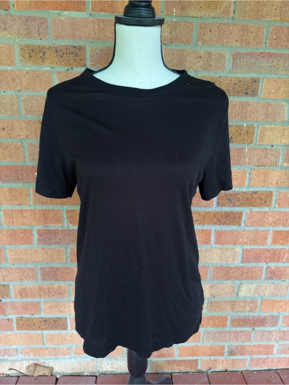 Women's Short Sleeve Crew Neck Tee - Black